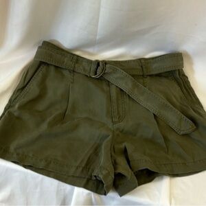 The Loft Olive Green Belted Pleated Shorts Size S